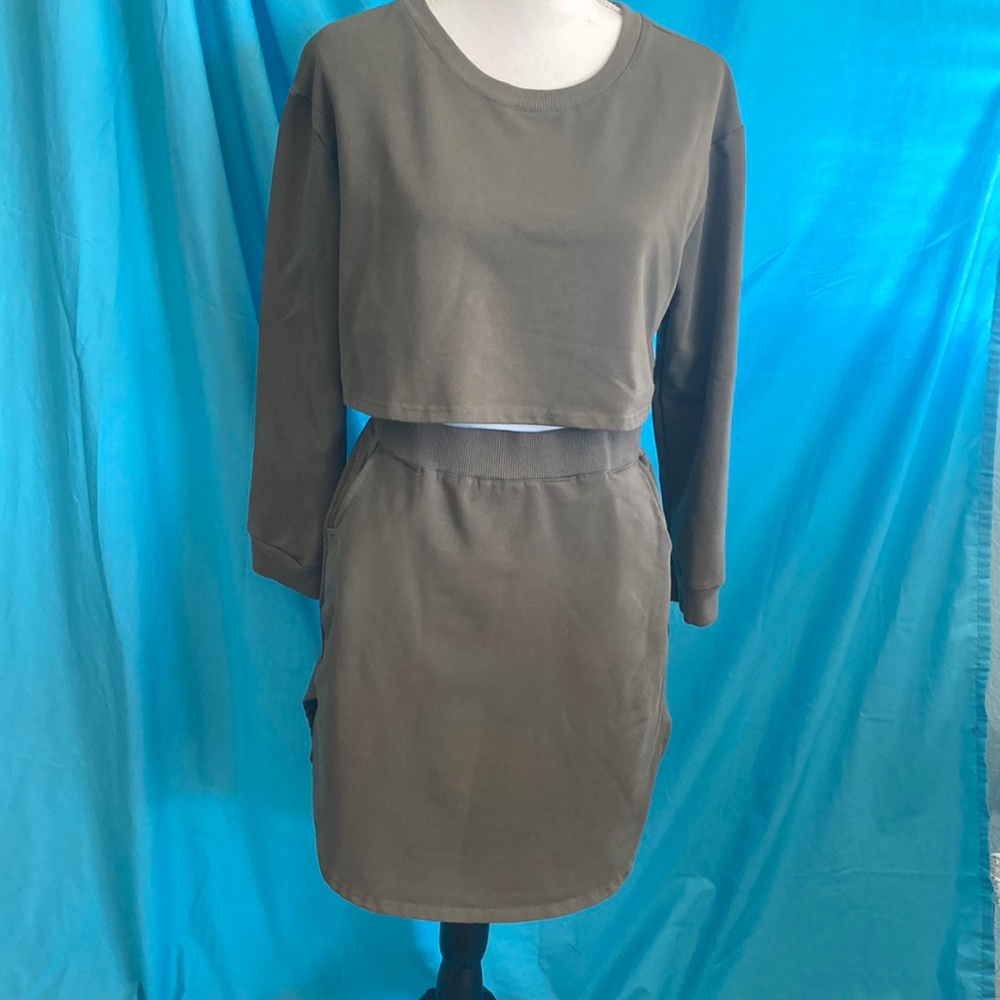 Buy2items get1 free.3/$20items for$40. Olive 2 piece set, skirt &long sleeve top